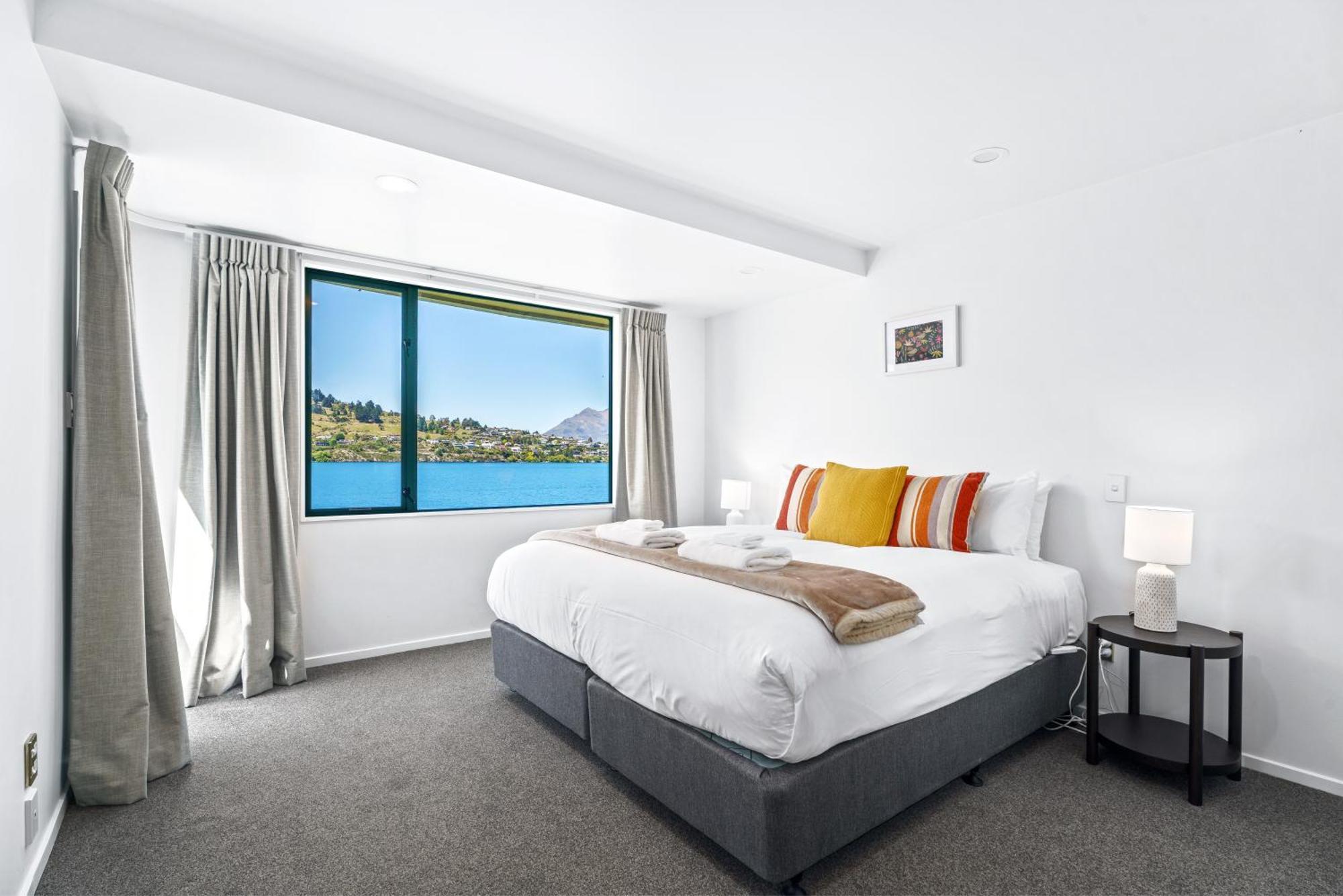 Lakefront Living At Remarkables Retreat - Eight Квинстаун Экстерьер фото