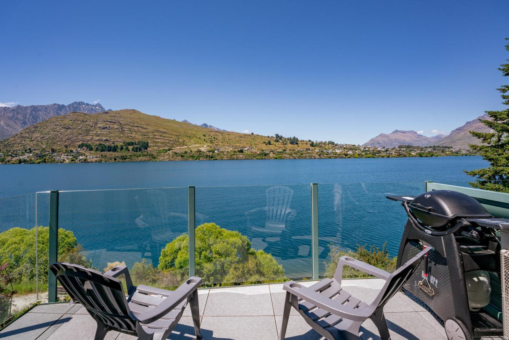 Lakefront Living At Remarkables Retreat - Eight Квинстаун Экстерьер фото
